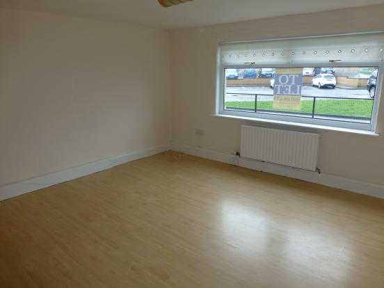 Kinnaird Drive - Picture 2