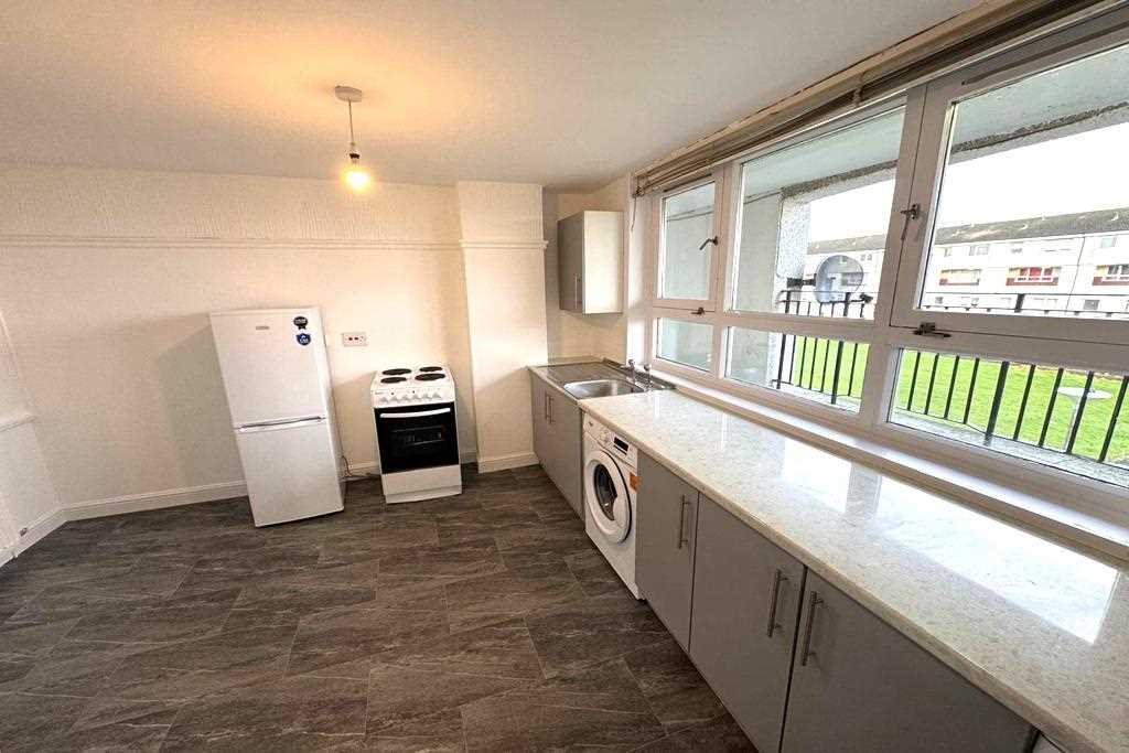 Vernon Drive, Linwood - Picture 4