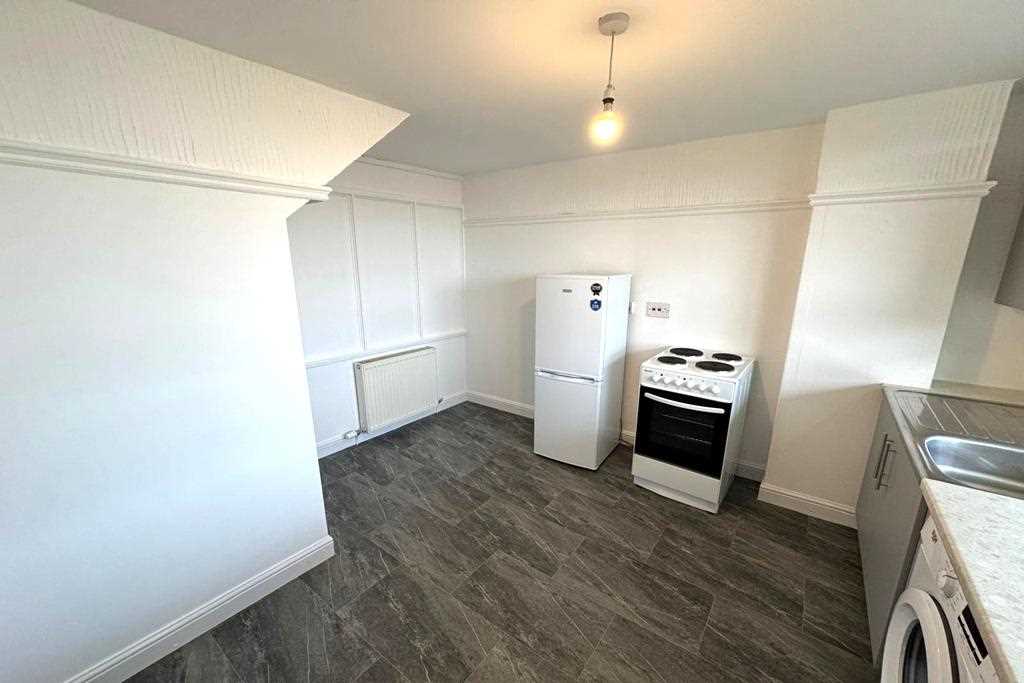 Vernon Drive, Linwood - Picture 5