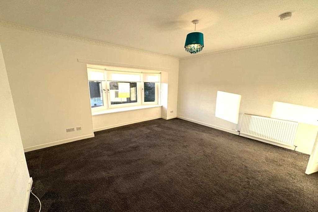 Pendeen Crescent - Picture 4