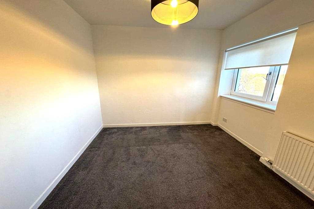 Pendeen Crescent - Picture 9