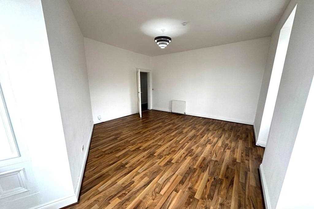 Canal Street - Picture 5