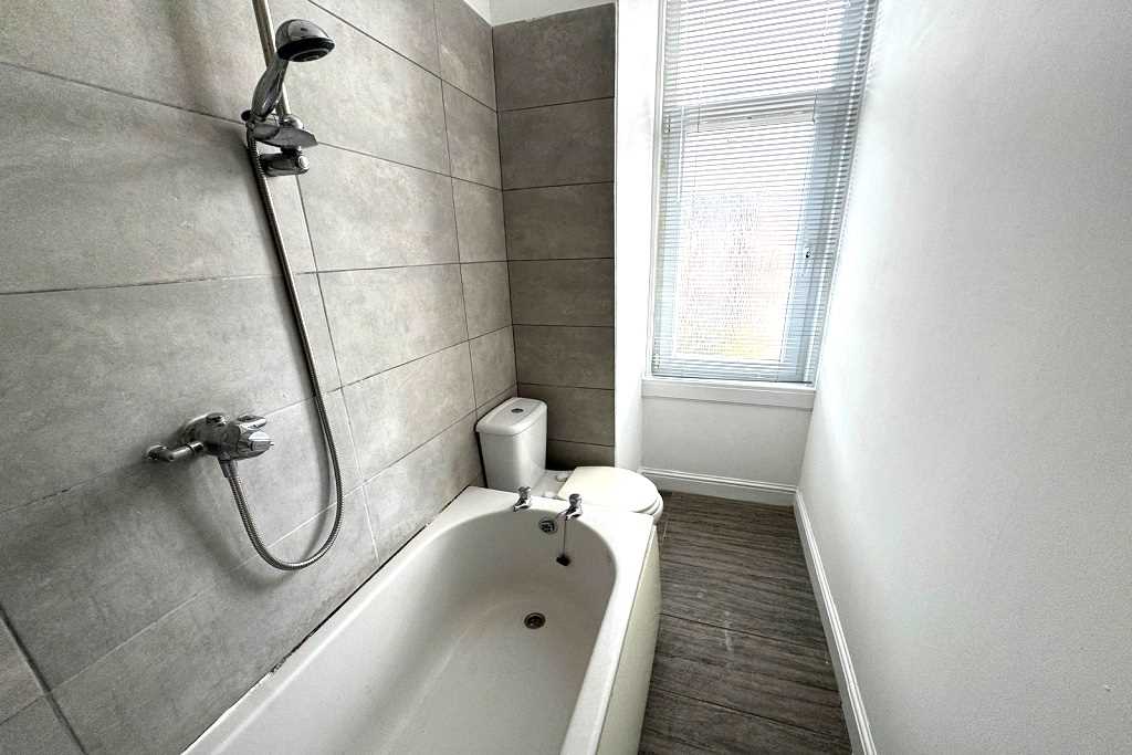 Carleston Street - Picture 8