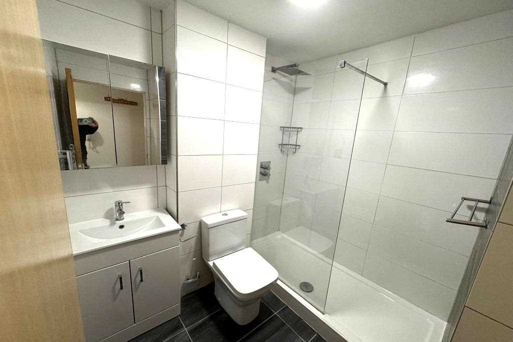 Campbell Street - Picture 9