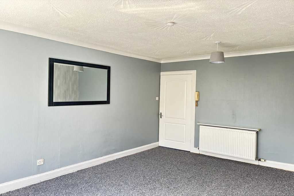 Netherplace Crescent - Picture 4