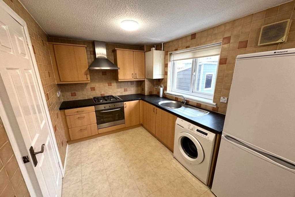 Buchanan Grove - Picture 5