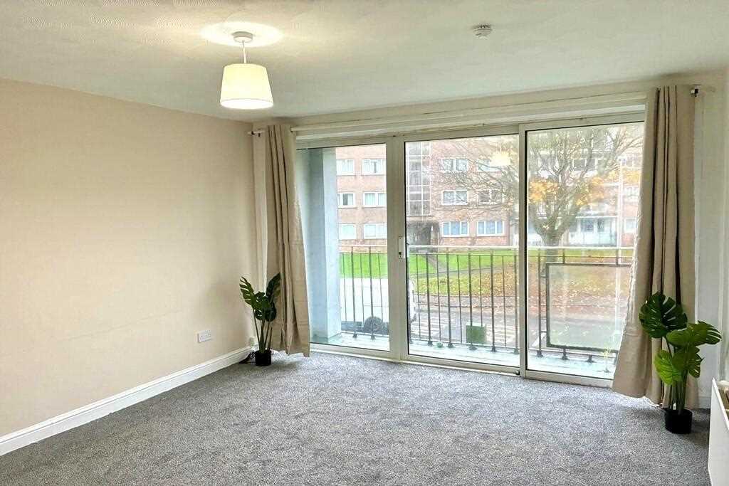 Rannoch Drive - Picture 1