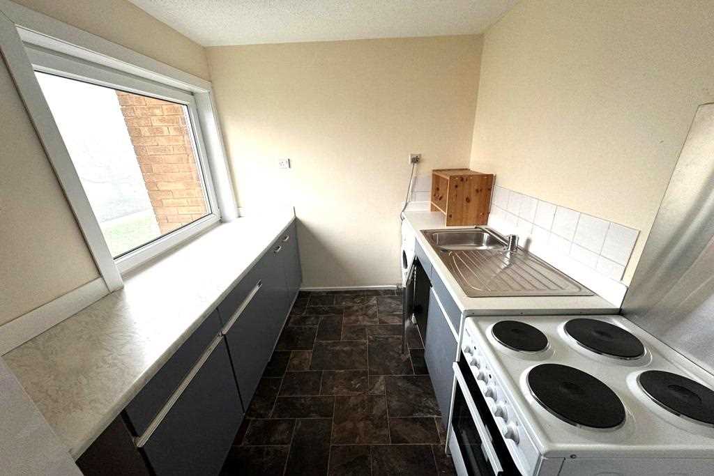 Banner Road - Picture 4