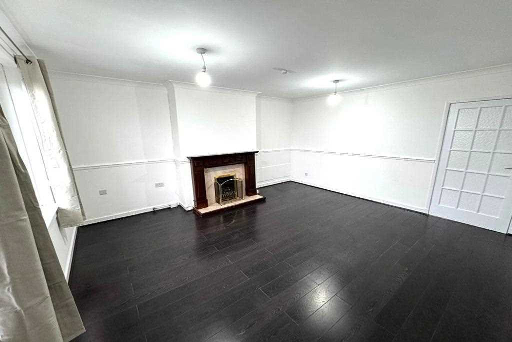 Earnock Street - Picture 4