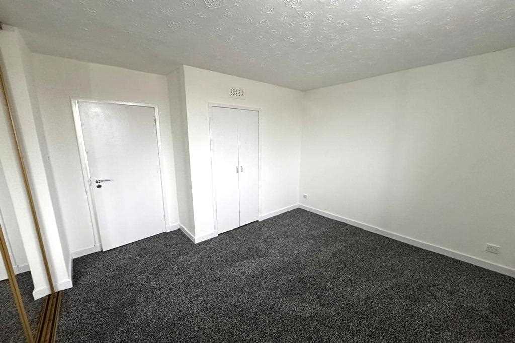 Earnock Street - Picture 10