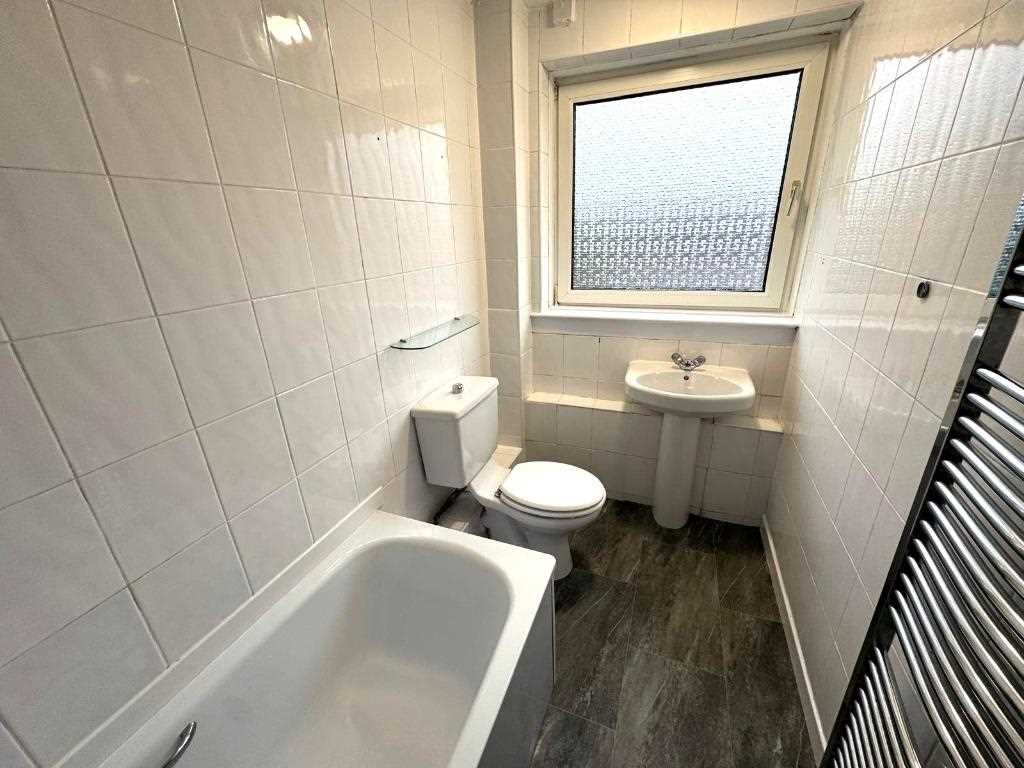 Earnock Street - Picture 15