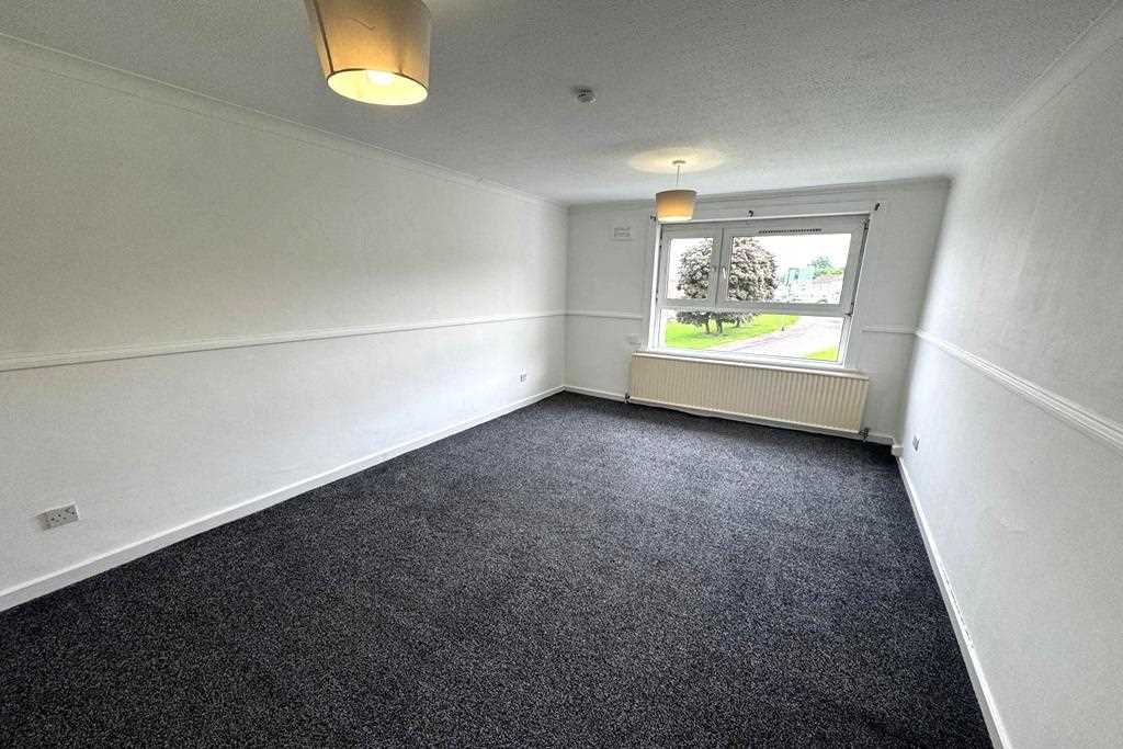 Balmore Drive - Picture 2
