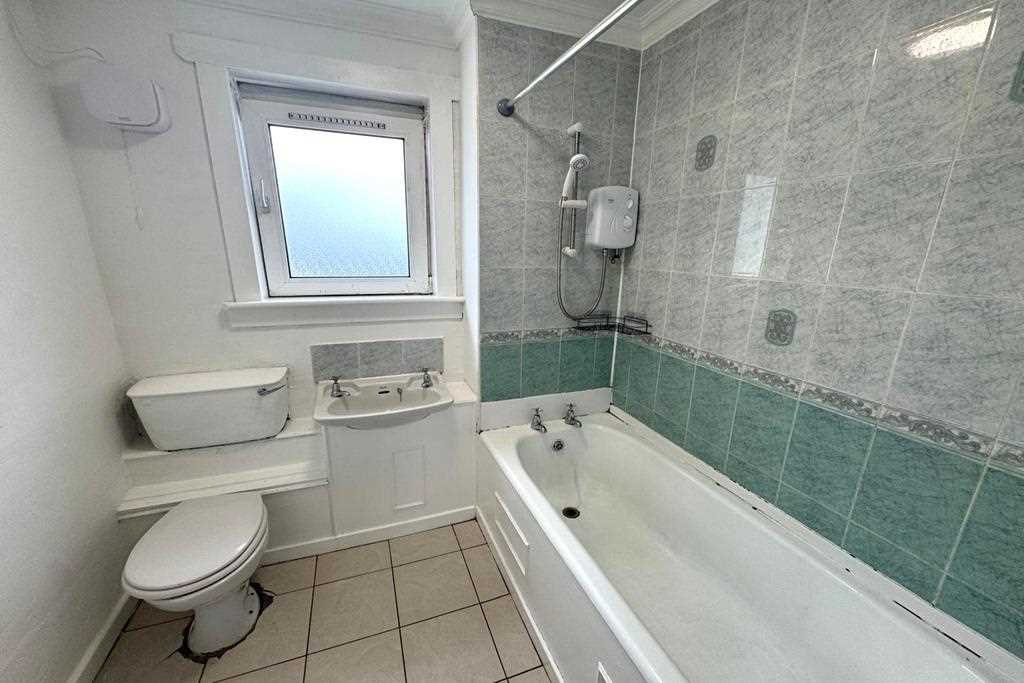 Balmore Drive - Picture 6