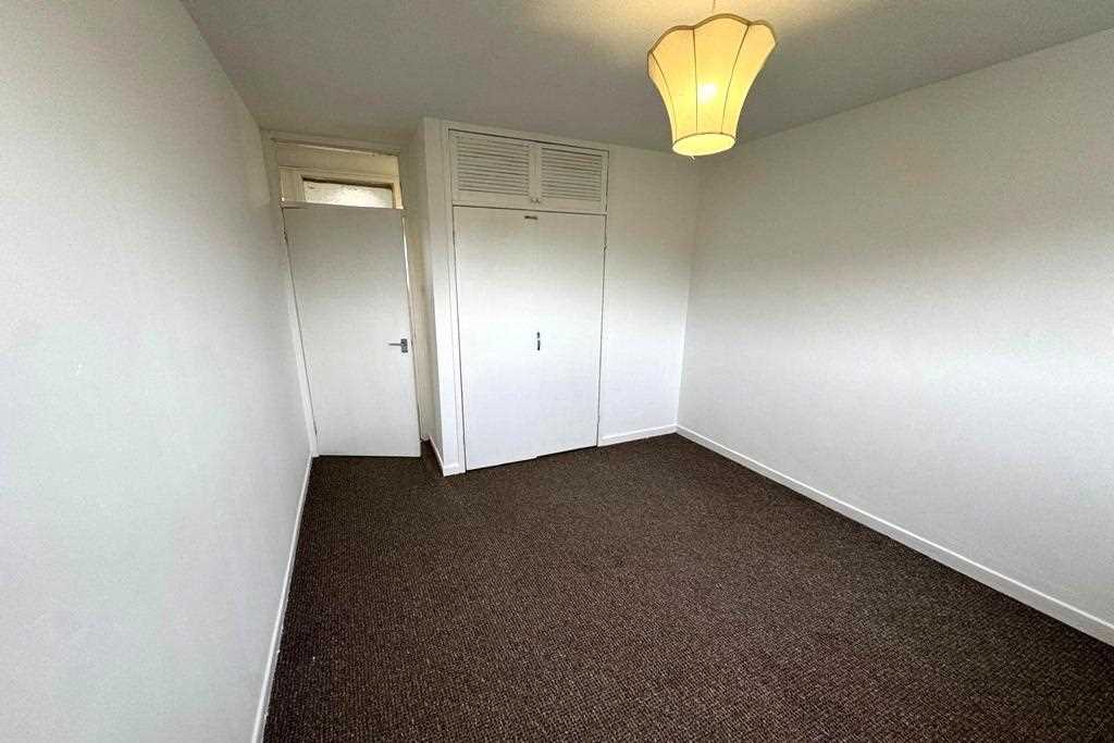Balmore Drive - Picture 8