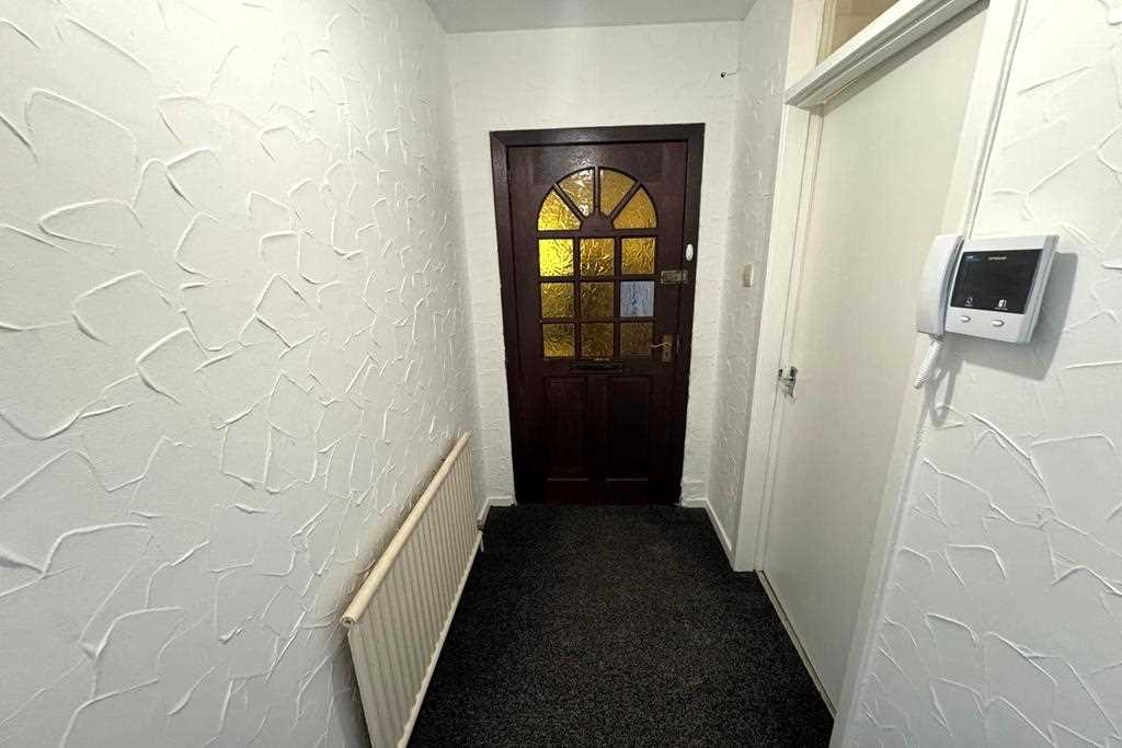 Balmore Drive - Picture 11